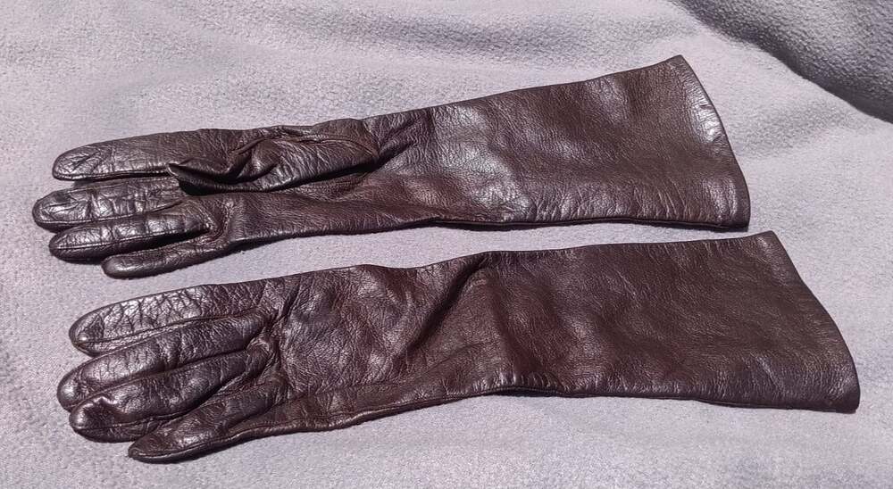 VTG Women’s 6.5 Italian Leather Gloves Brown Silk Lined Long Opera Length